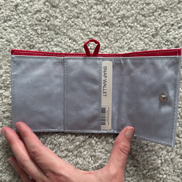 BAGGU Snap Wallet - Miffy - Picture 2 of 4
